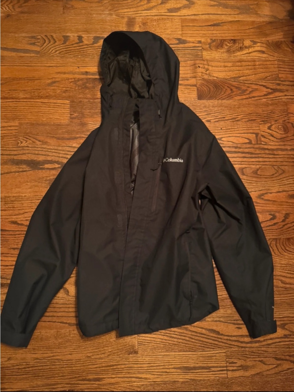 Columbia women’s Black Hooded Raincoat